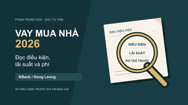 Tờ biểu điều kiện và kính lúp minh họa việc đối chiếu điều kiện, lãi suất và phí của KBank và Hong Leong trước khi xin báo giá.